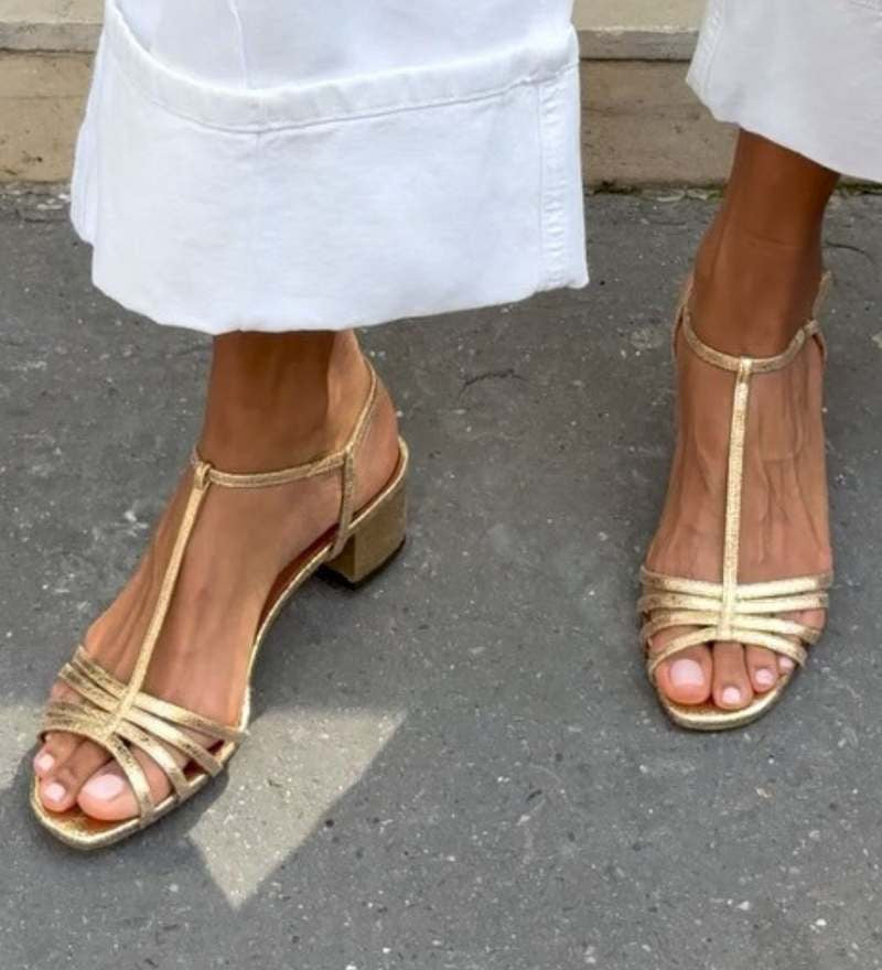 Alena | Zlaté sandály pro každodenní eleganci