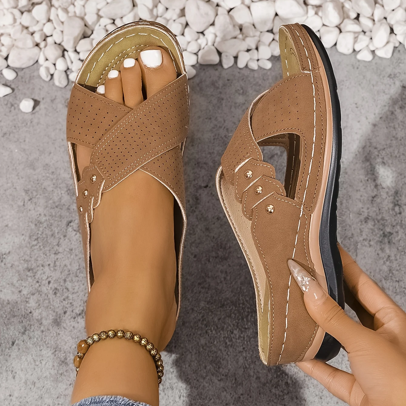 Milada – Ortopedické sandály na klínku pro maximální stabilitu a úlevu nohou