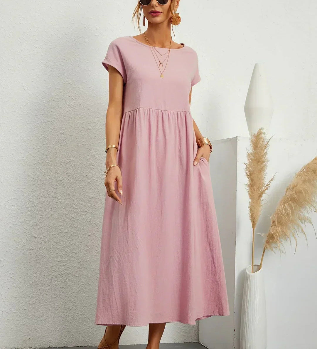 Adéla – Volné midi šaty s kapsami pro každodenní eleganci