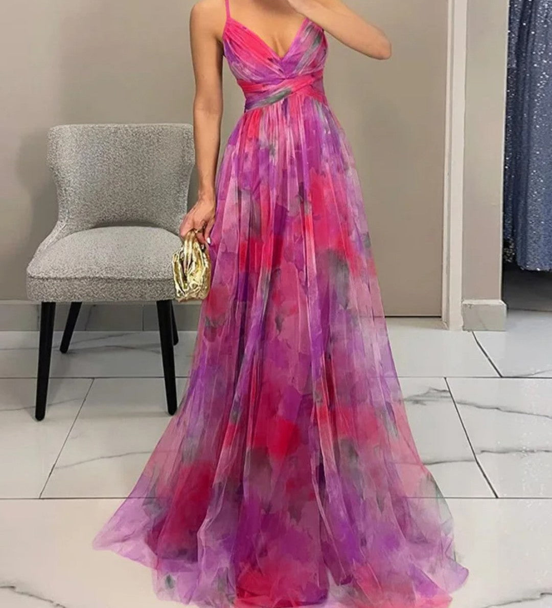Natálie – Elegantní splývavé šaty pro výjimečné chvíle
