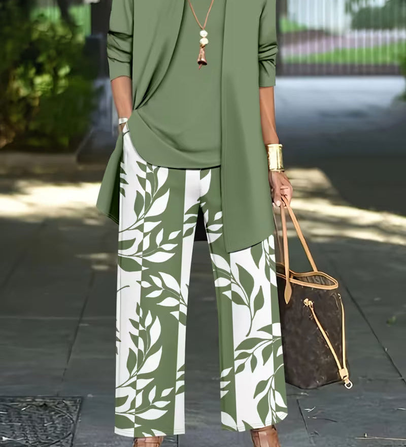 Karin – Elegantní dvoudílná souprava s botanickým vzorem a lehkým topem